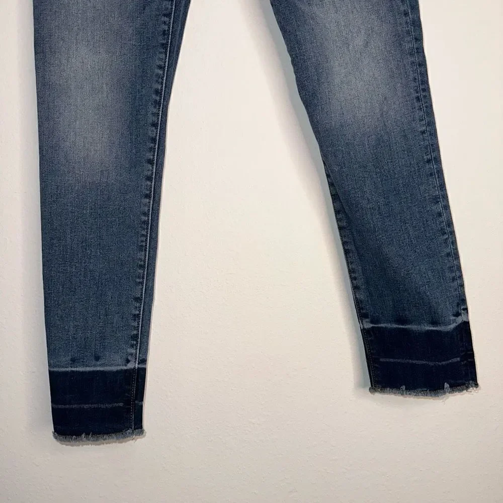 Banana Republic item banana